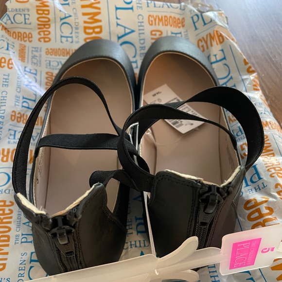NWT! The Children’s Place Black Flats. Sz 5 youth. - Picture 2 of 4